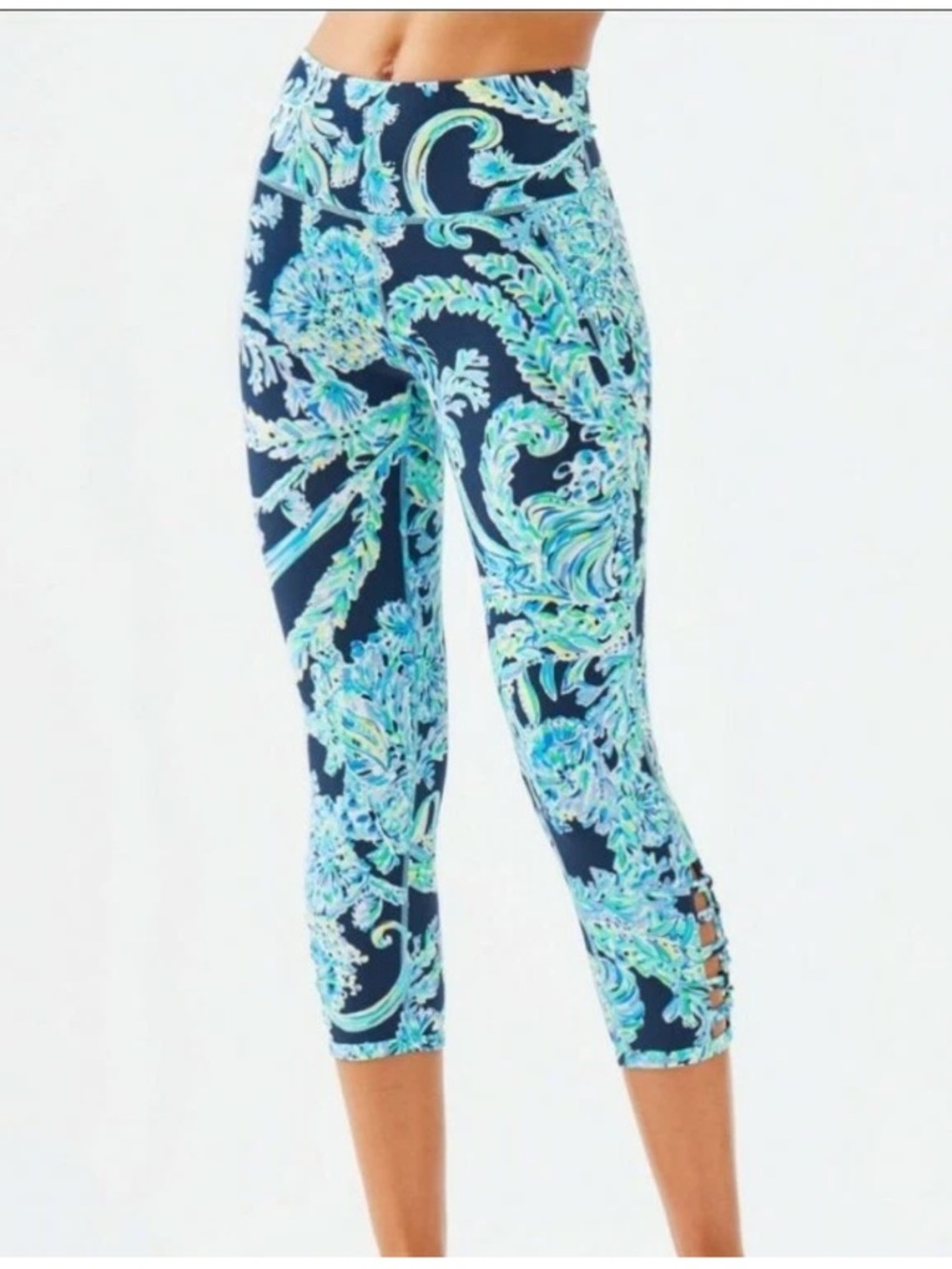 Lilly Pulitzer Navy, Aqua & Pink Floral Capri Leggings NWOT - Picture 2 of 10